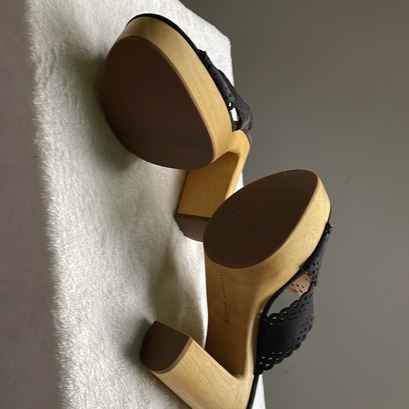 Veronica Beard Gaynor Navy blue platform clog sandals size 9 - Picture 8 of 8